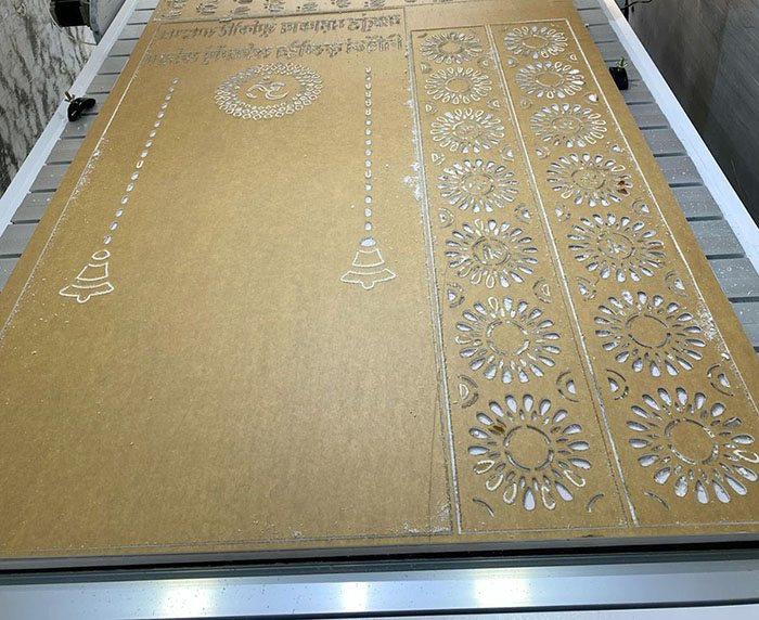 cắt ván ép theo yêu cầu hcm